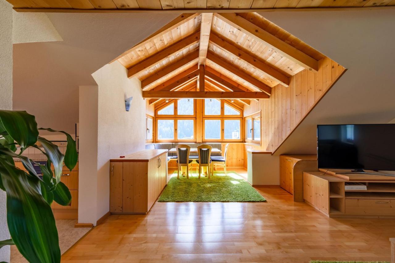 Haus St. Bernard Apartment Pettneu am Arlberg Exterior photo