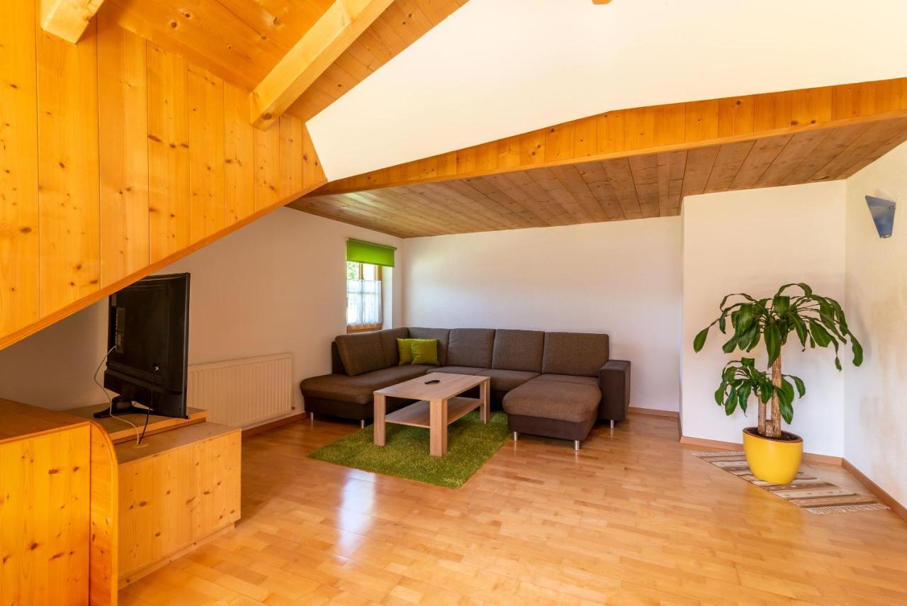 Haus St. Bernard Apartment Pettneu am Arlberg Exterior photo